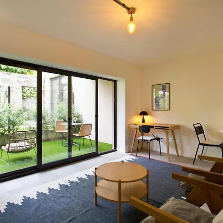 Apartment Zen Garden D *